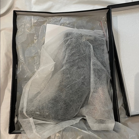 •CAPE ROBBIN• “Biba” Black Patent Rhinestone High Block Ankle Boots // NIB - Picture 16 of 16